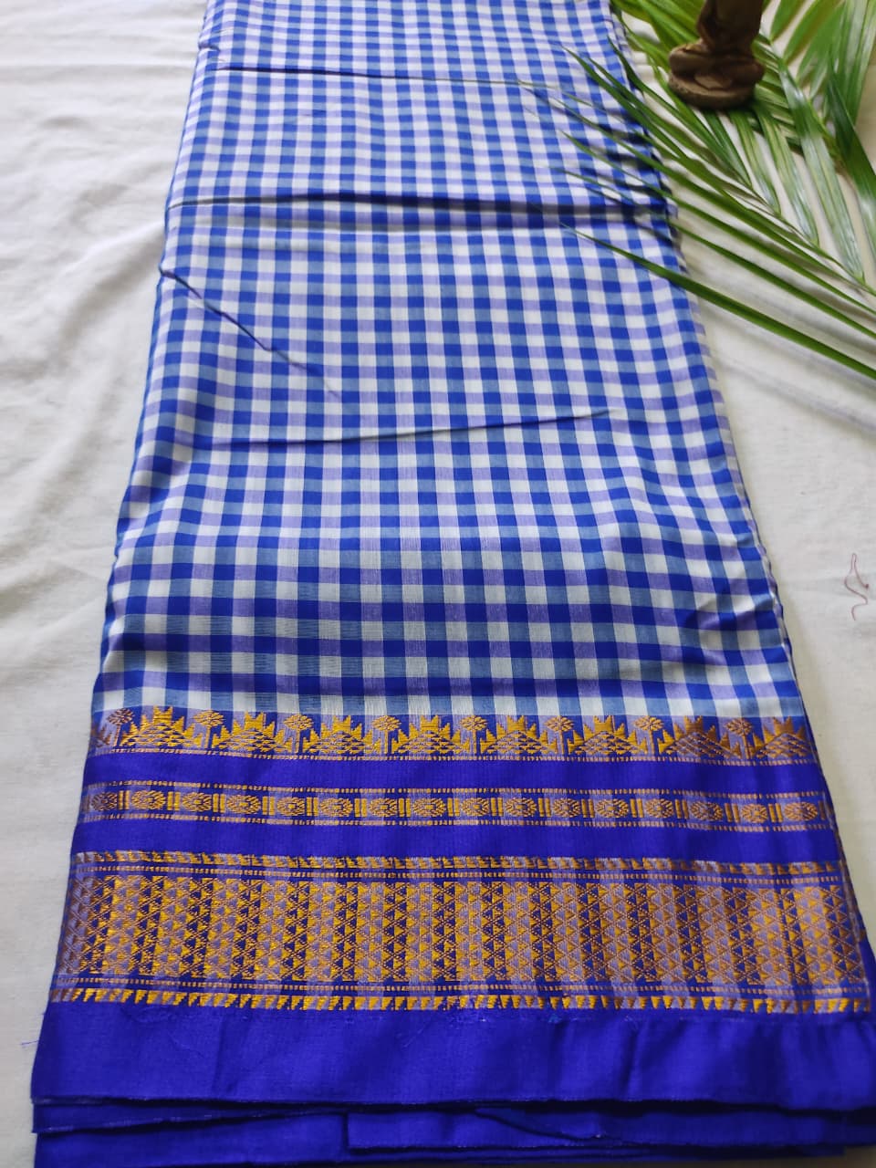 Cotton Saree with Checks Pattern – Handloom Saree for Daily & Office Wear