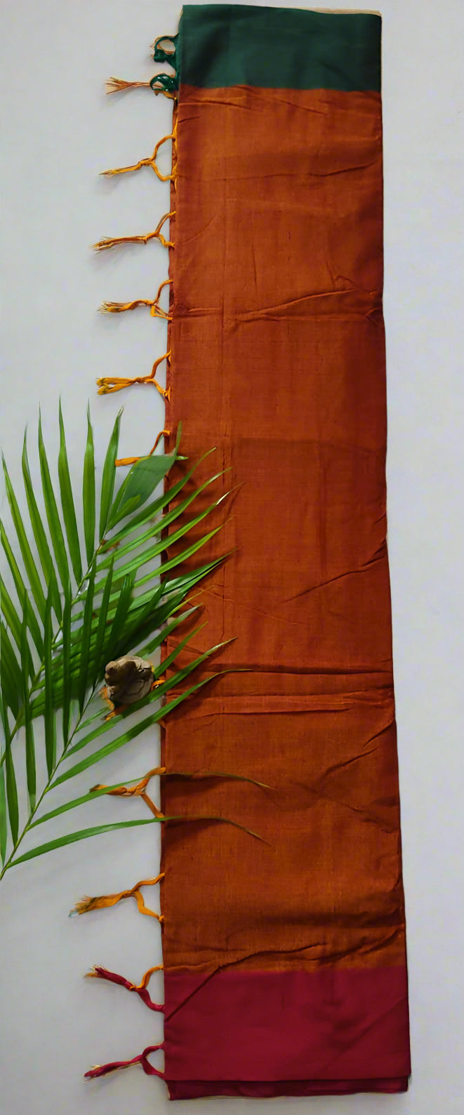 Plain Cotton Saree – Lightweight Handloom Saree for Office & Casual Wear